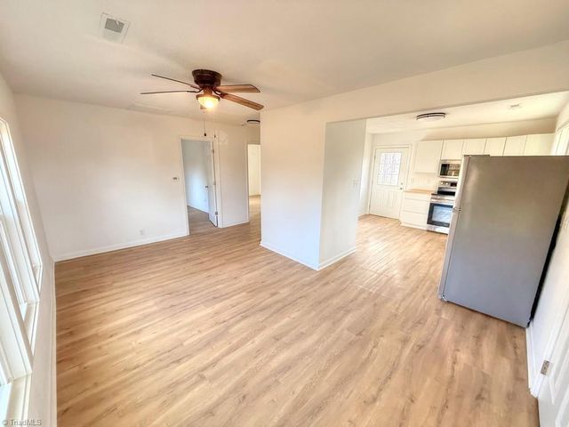 3546 N Old 52 Road, Pinnacle, NC 27043