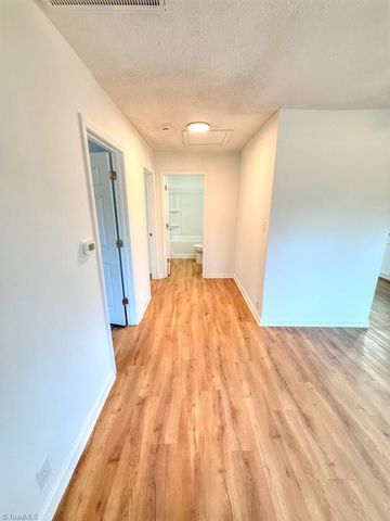 3546 N Old 52 Road, Pinnacle, NC 27043