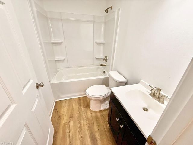 3546 N Old 52 Road, Pinnacle, NC 27043