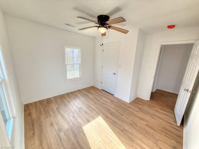 3546 N Old 52 Road, Pinnacle, NC 27043