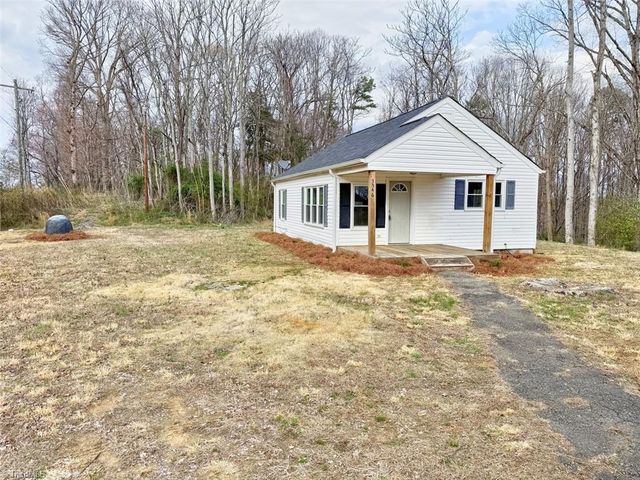 3546 N Old 52 Road, Pinnacle, NC 27043
