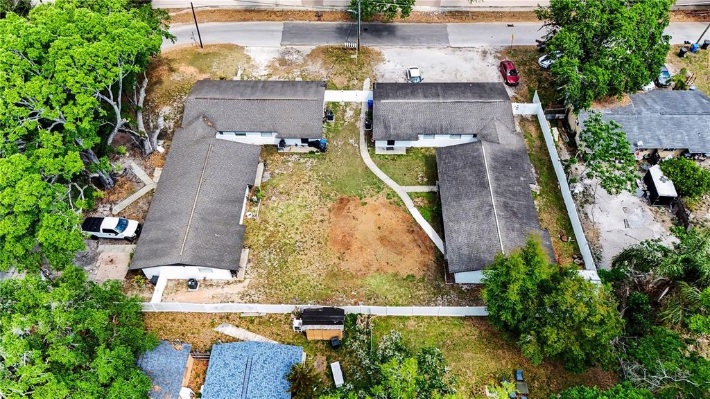 Image 16 of property listing at 14207 N 12TH STREET A, Tampa, FL 33613