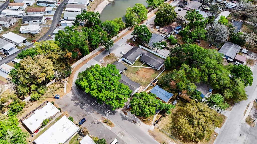 Image 19 of property listing at 14207 N 12TH STREET A, Tampa, FL 33613