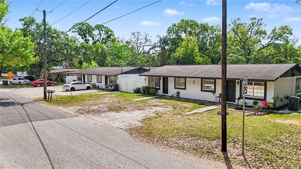 Image 7 of property listing at 14207 N 12TH STREET A, Tampa, FL 33613