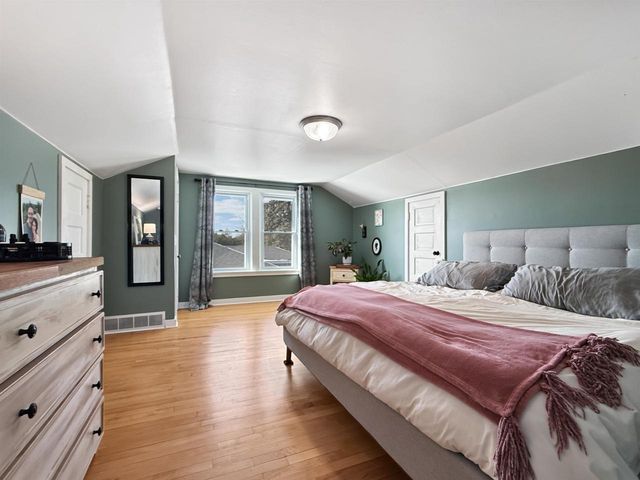 1612 17TH AVENUE, Menominee, MI 49858