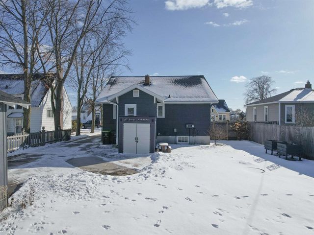 1612 17TH AVENUE, Menominee, MI 49858