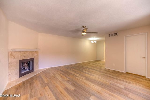 6255 N Camino Pimeria Alta Apt 37, Tucson, AZ 85718