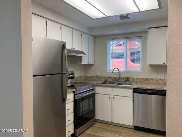 6255 N Camino Pimeria Alta Apt 37, Tucson, AZ 85718