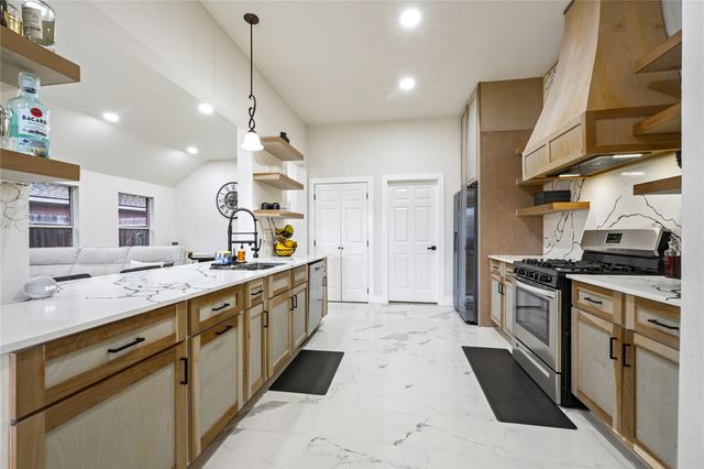 24027 Lestergate Drive, Spring, TX 77373