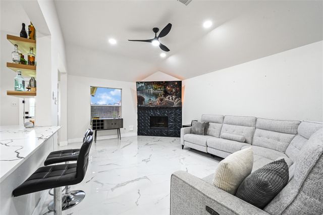 24027 Lestergate Drive, Spring, TX 77373