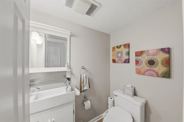 225 Triumph Drive NW, Atlanta, GA 30327