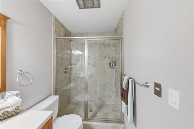 225 Triumph Drive NW, Atlanta, GA 30327