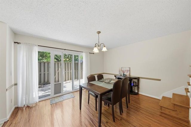 225 Triumph Drive NW, Atlanta, GA 30327