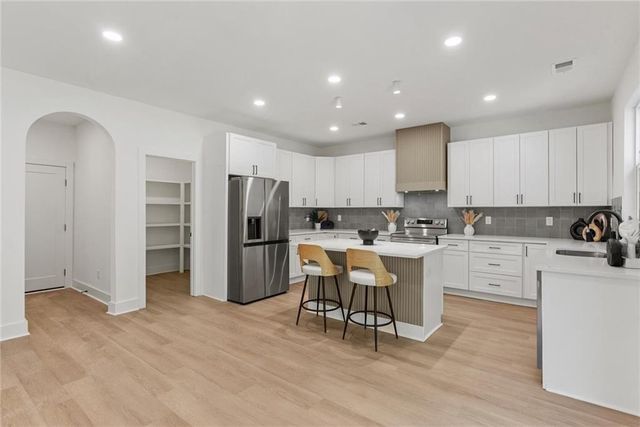 2195 Amberly Glen Way, Dacula, GA 30019