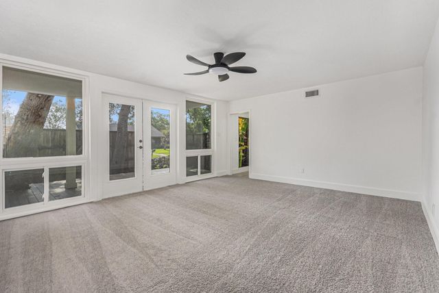 4334 Lake Grove Drive, Seabrook, TX 77586