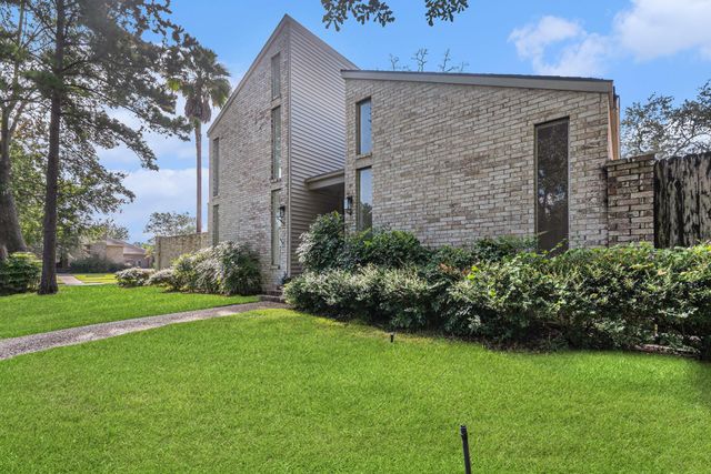 4334 Lake Grove Drive, Seabrook, TX 77586