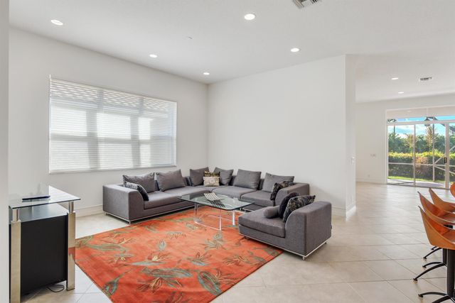 7012 Trentino Way, Boynton Beach, FL 33472