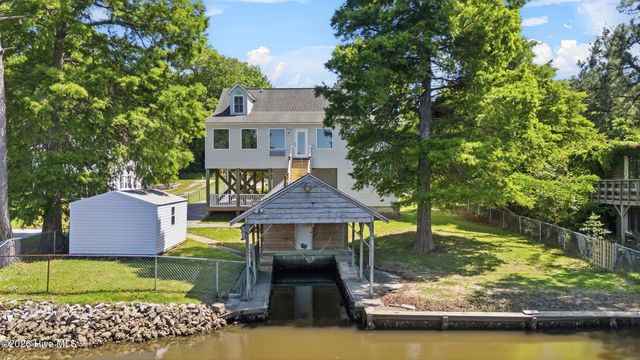 141 Sherrill Loop Road, Sneads Ferry, NC 28460