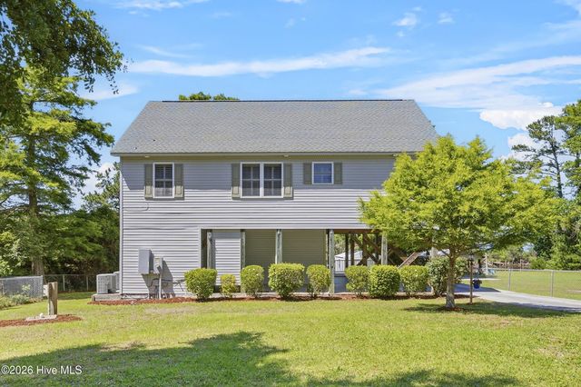 141 Sherrill Loop Road, Sneads Ferry, NC 28460