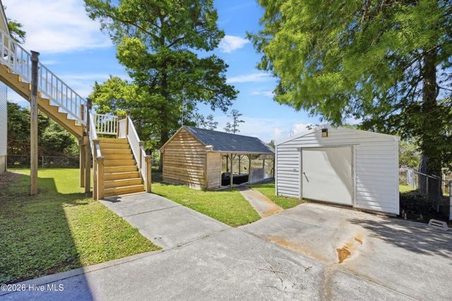 141 Sherrill Loop Road, Sneads Ferry, NC 28460