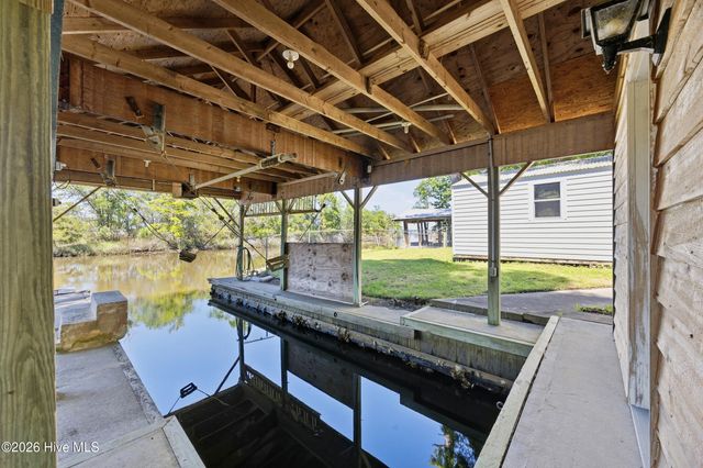 141 Sherrill Loop Road, Sneads Ferry, NC 28460