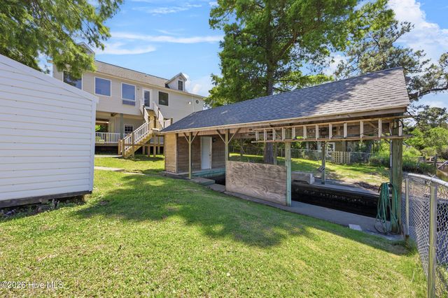 141 Sherrill Loop Road, Sneads Ferry, NC 28460