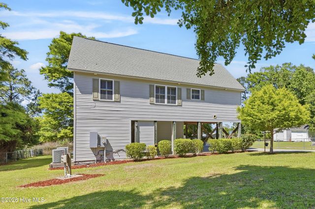 141 Sherrill Loop Road, Sneads Ferry, NC 28460
