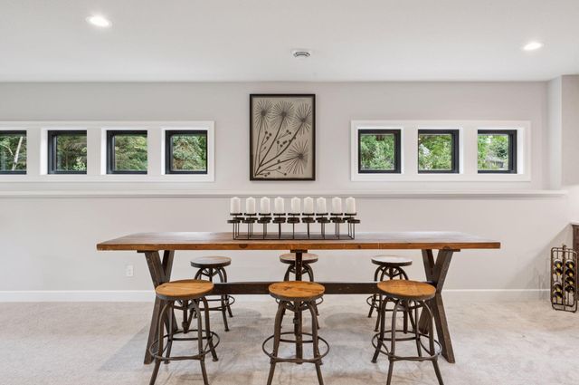 592 Harbor Court, Shoreview, MN 55126