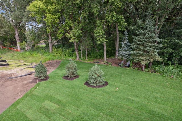 592 Harbor Court, Shoreview, MN 55126