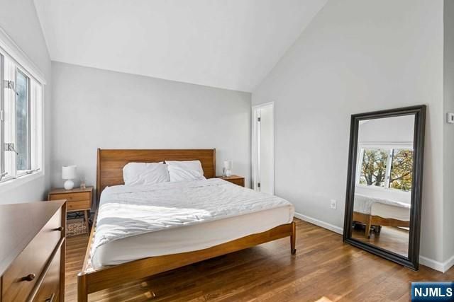 2480 6th Street A, Fort Lee, NJ 07024