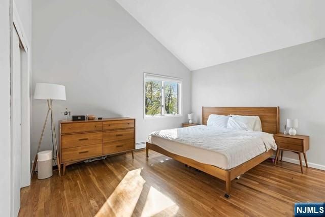 2480 6th Street A, Fort Lee, NJ 07024