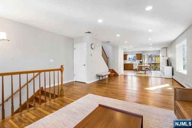 2480 6th Street A, Fort Lee, NJ 07024