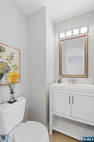 2480 6th Street A, Fort Lee, NJ 07024