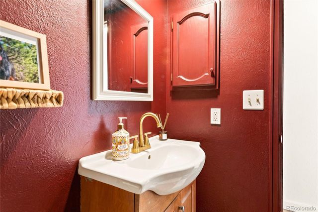 5026 S Evanston Street, Aurora, CO 80015