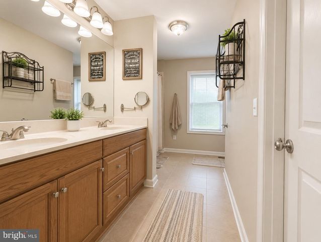 27905 OCEAN GTWY, Salisbury, MD 21801