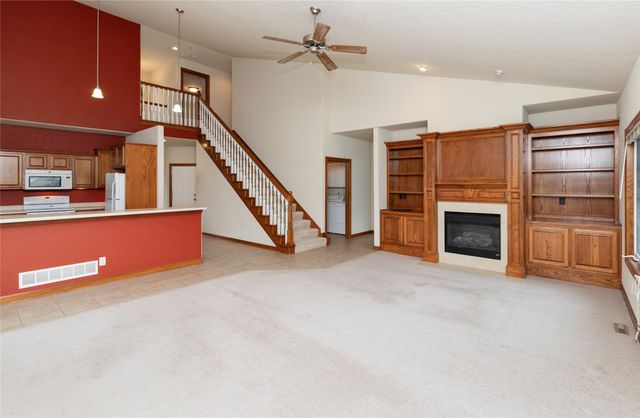 458 NE Pinehurst Circle, Ankeny, IA 50021