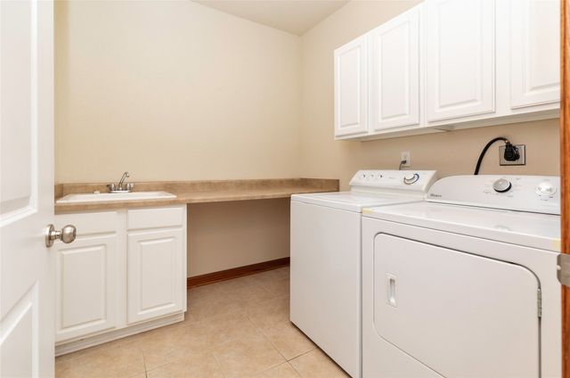 458 NE Pinehurst Circle, Ankeny, IA 50021