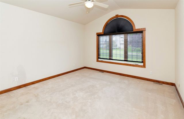 458 NE Pinehurst Circle, Ankeny, IA 50021