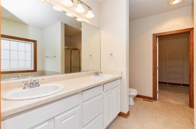 458 NE Pinehurst Circle, Ankeny, IA 50021