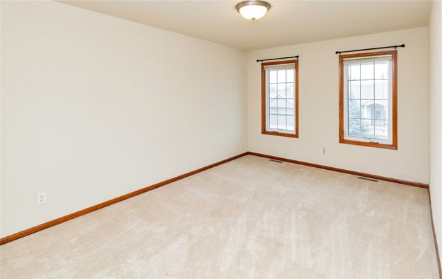 458 NE Pinehurst Circle, Ankeny, IA 50021