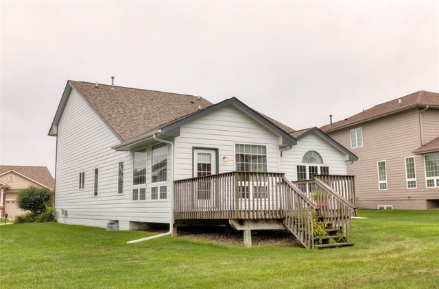458 NE Pinehurst Circle, Ankeny, IA 50021