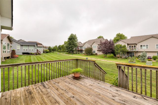 458 NE Pinehurst Circle, Ankeny, IA 50021