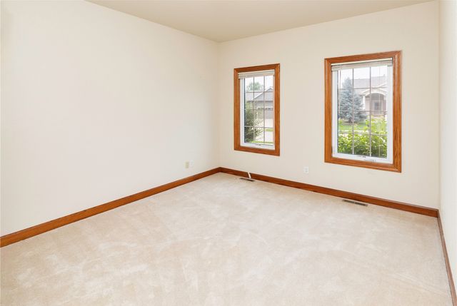 458 NE Pinehurst Circle, Ankeny, IA 50021