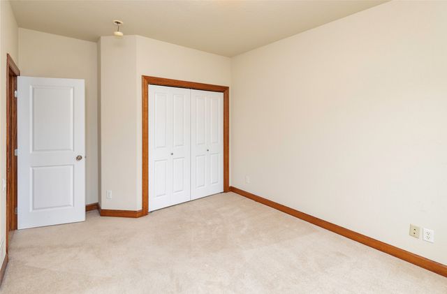 458 NE Pinehurst Circle, Ankeny, IA 50021