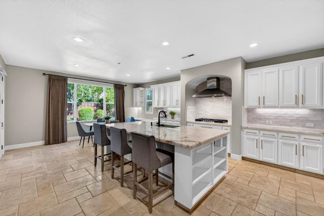 7532 Strath Place, Gilroy, CA 95020