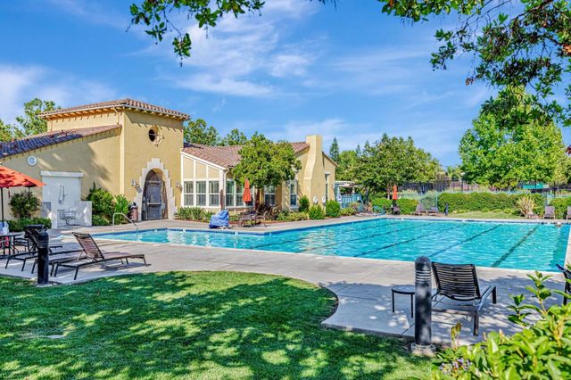 7532 Strath Place, Gilroy, CA 95020