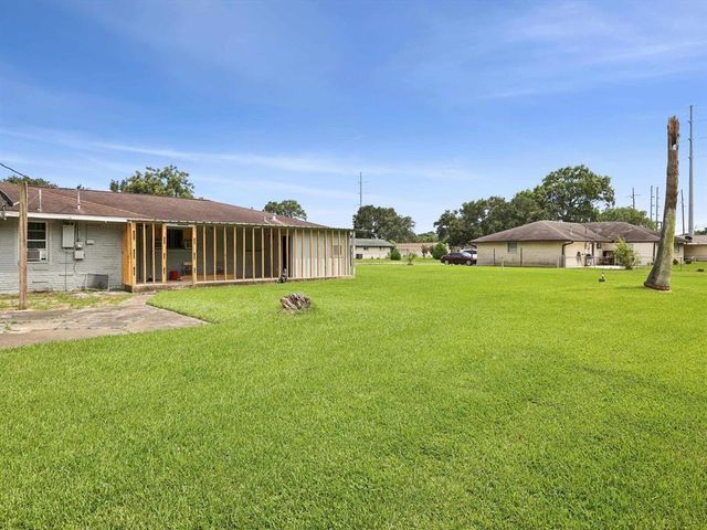 4015 42nd Street, Port Arthur, TX 77642