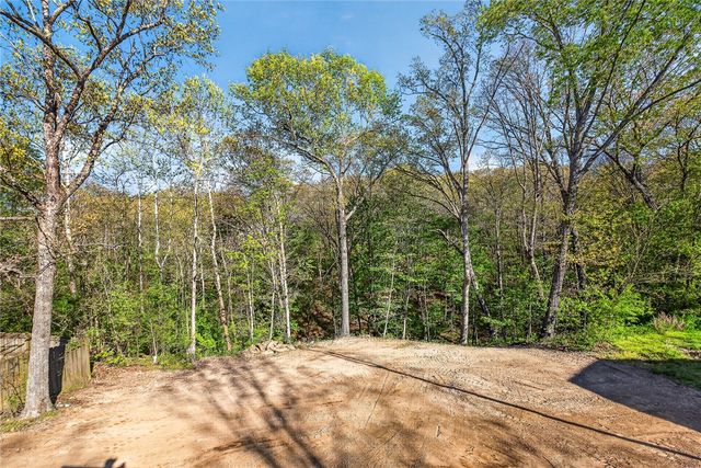 28 York Drive, Bella Vista, AR 72714