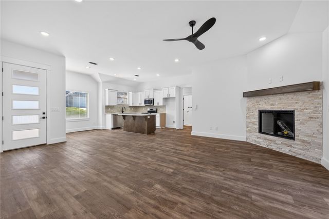 28 York Drive, Bella Vista, AR 72714