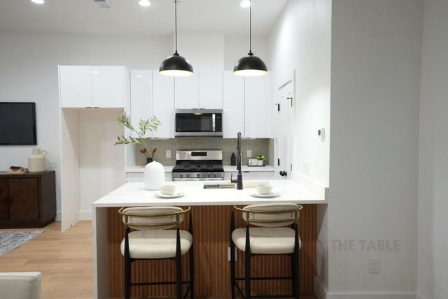 629 N Tyler Street 102, Dallas, TX 75208